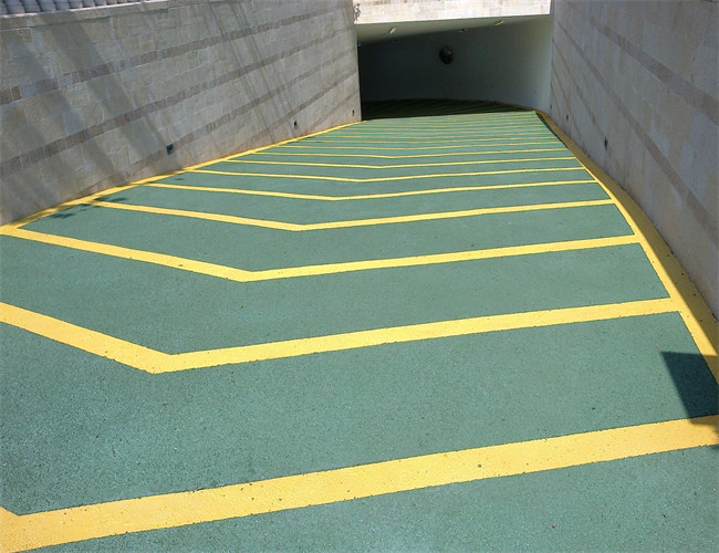 南京无振动防滑坡道公司做好了坡道地坪项目施工